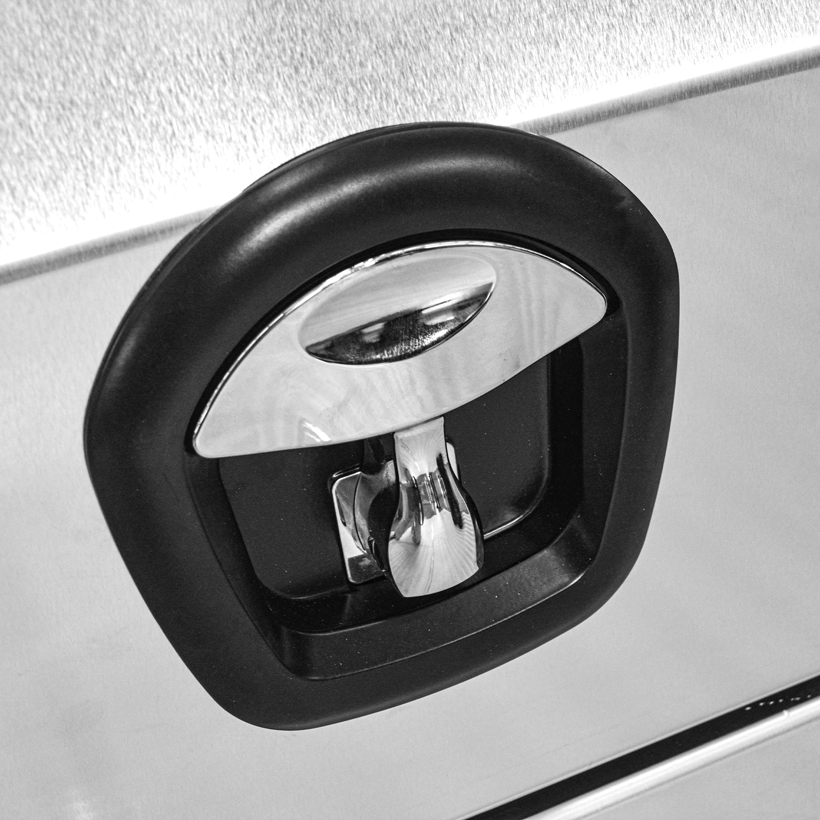 Flat Plate Half Door Aluminium Ute 5 Flat Plate Half Door Aluminium Toolbox