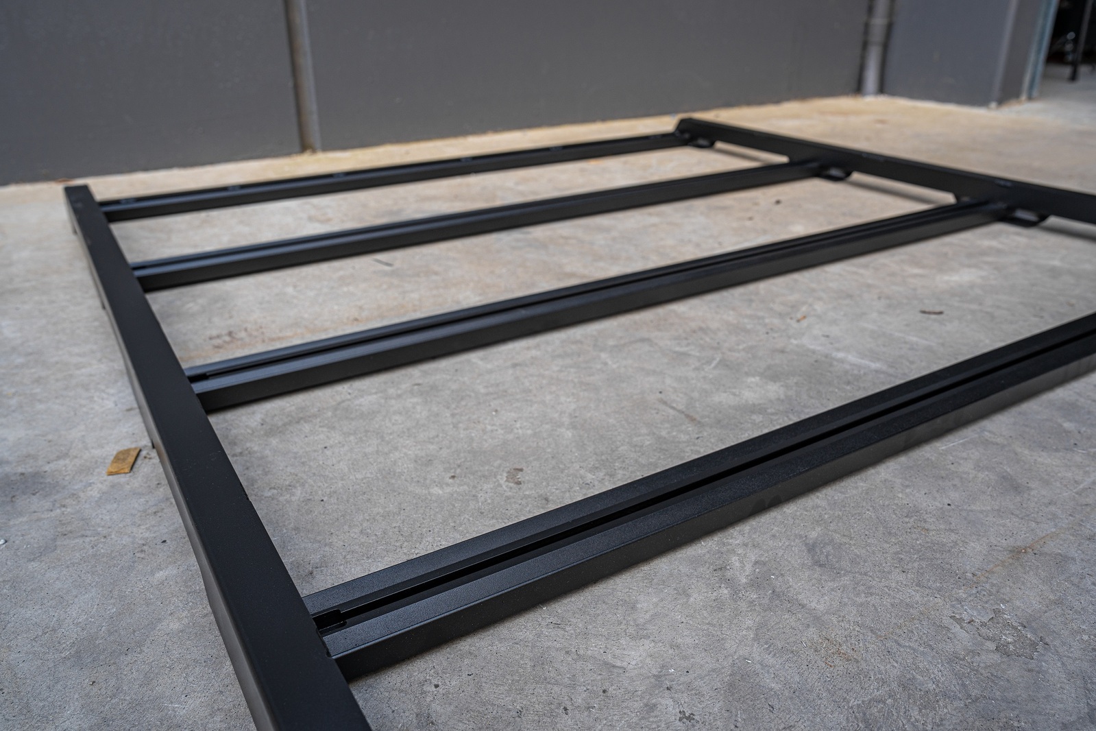 Black Low Profile Aluminium Full Roof Rack with Unistruts 4 Black Low Profile Aluminium Full Roof Rack with Unistruts