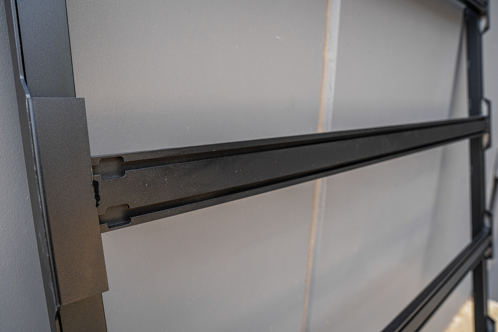 Black Low Profile Aluminium Full Roof Rack with Unistruts 6 Black Low Profile Aluminium Full Roof Rack with Unistruts