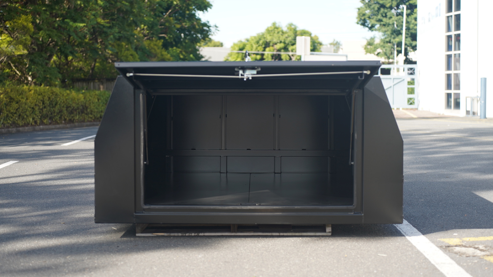 3 Doors Jack Off Flat Plate Aluminium Ute Canopy 9 Black 3 Doors Jack Off Flat Ute Canopy