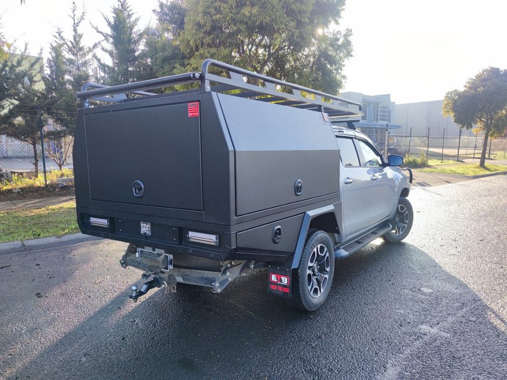 Toyota Hilux Tray and Canopy Package1