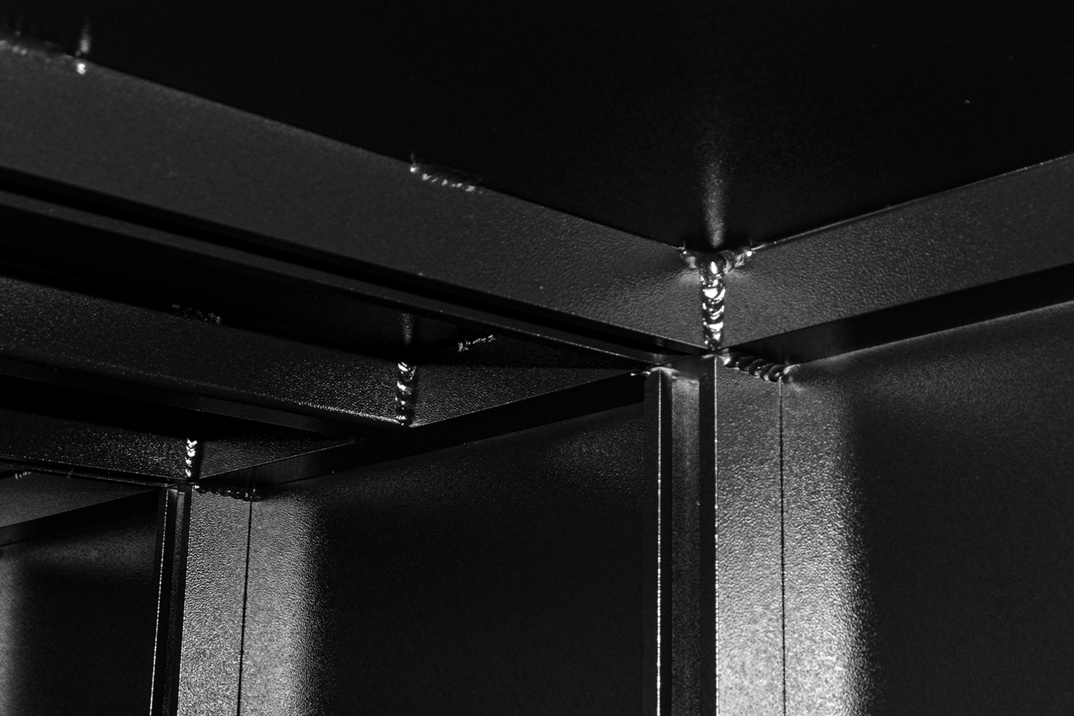 Corner reinforcement