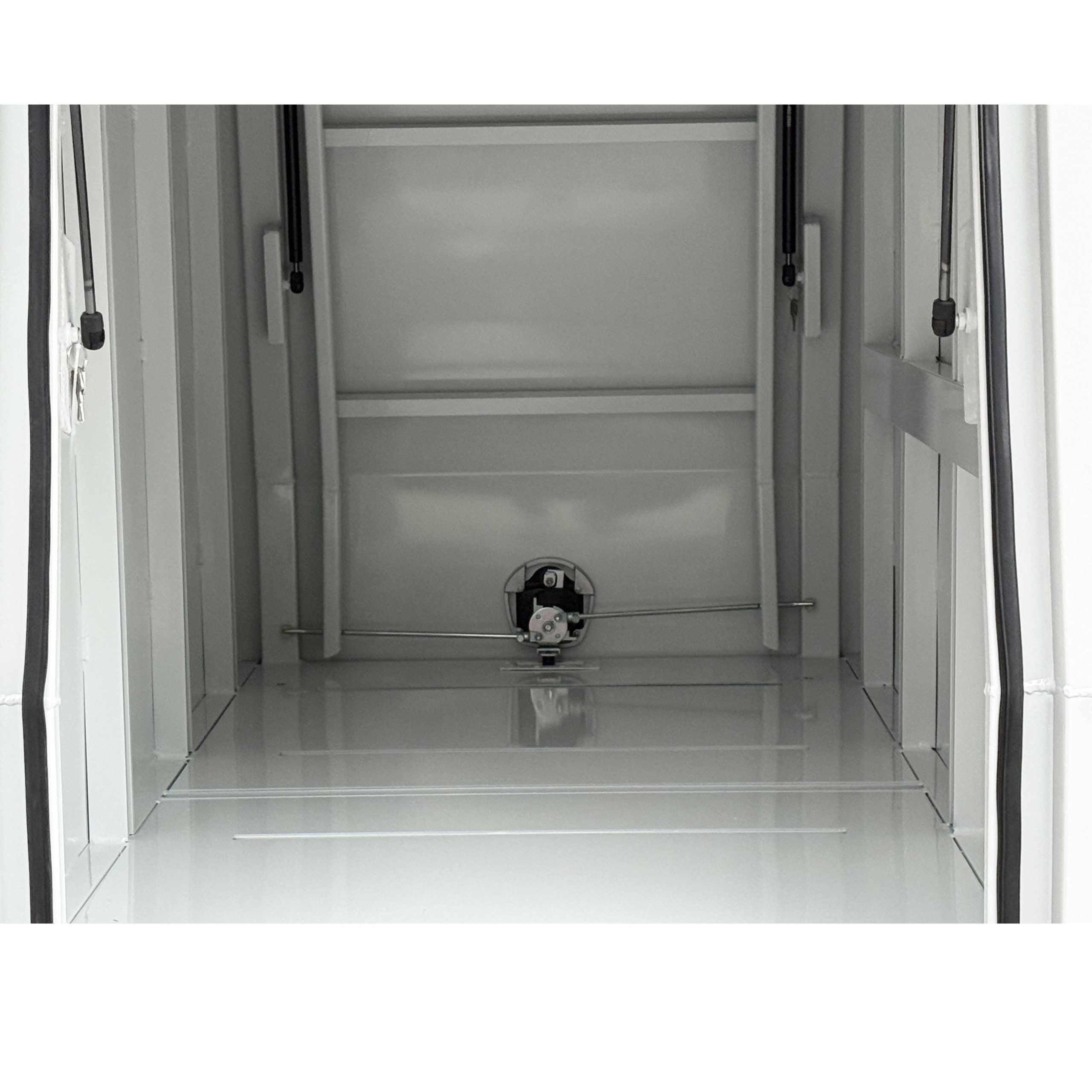 1000mm High Aluminium Canopy with Unistrut False Floor 2 1000mm high Canopy