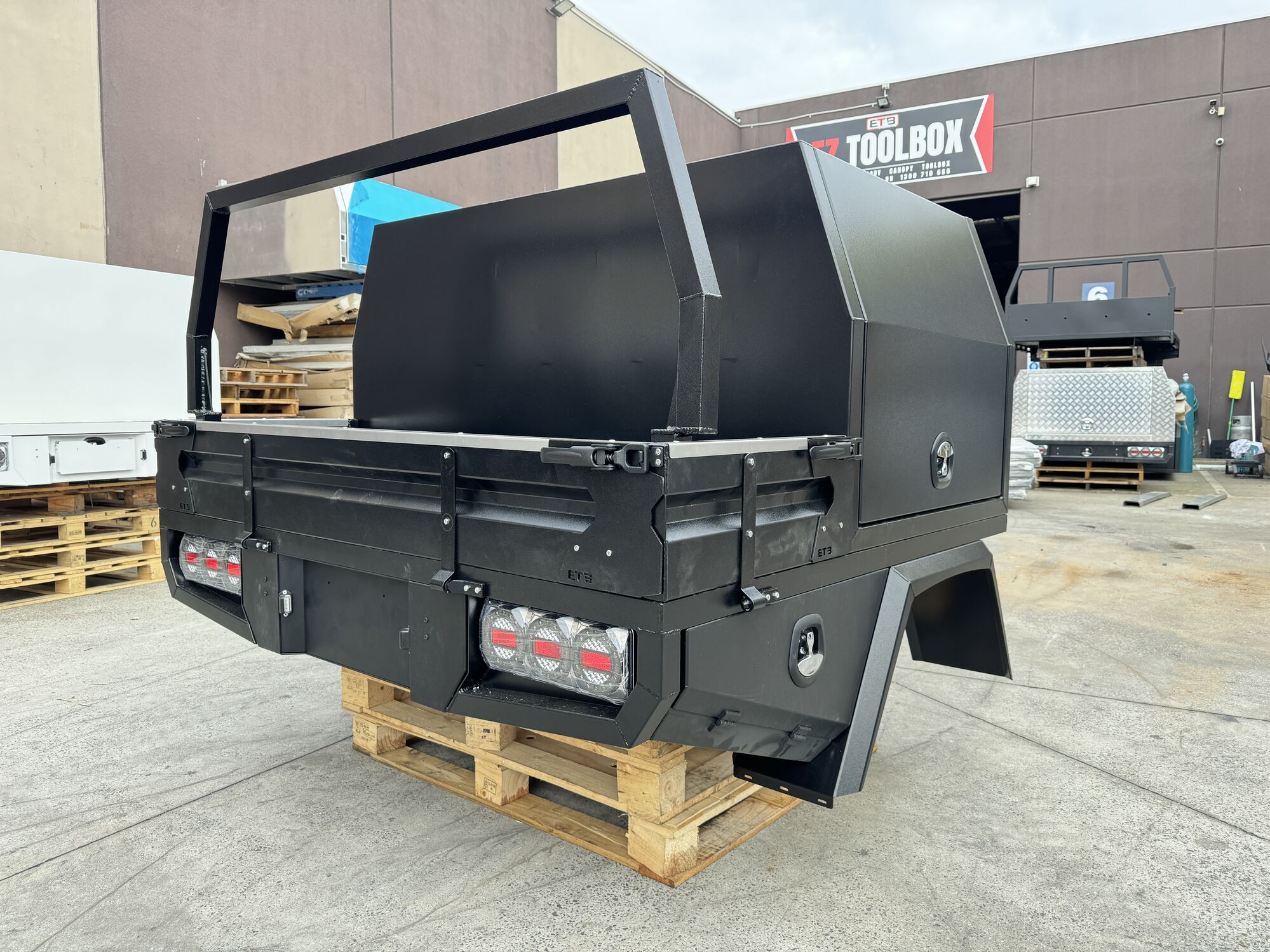 Aluminium Ute Tray and Canopy Package S2 5 Aluminium Ute Tray and Canopy Package S2 - Image 5